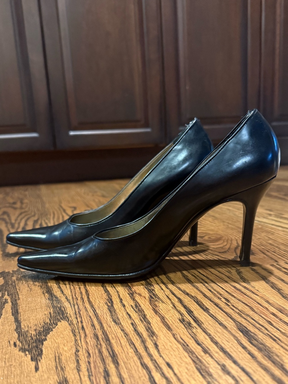 Dolce & Gabbana Black Leather Pointed Toe Stiletto Pumps 38.5